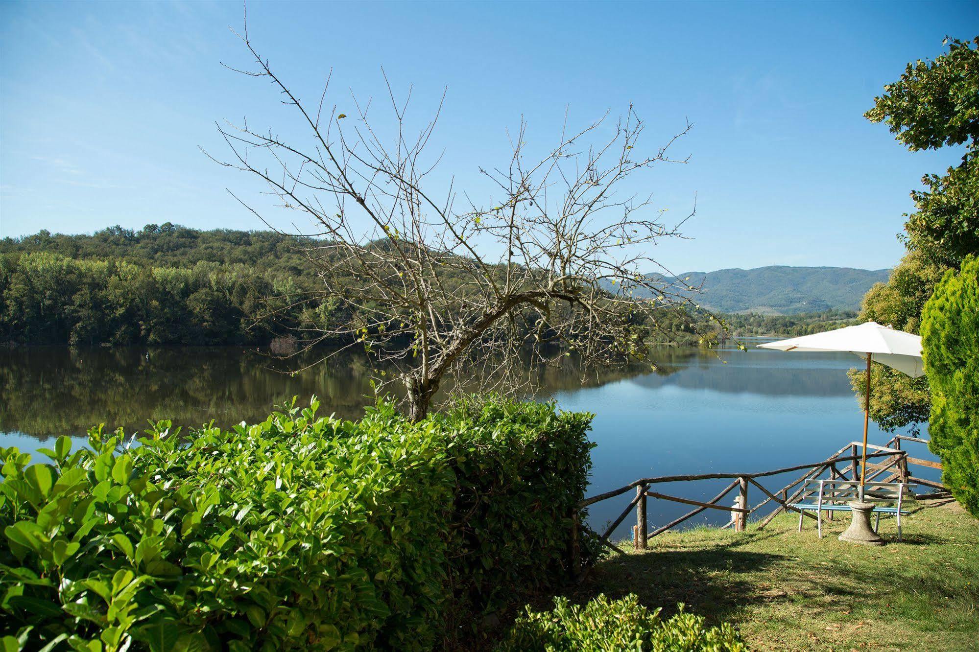 Hotel Del Lago คาวริเลีย ภายนอก รูปภาพ